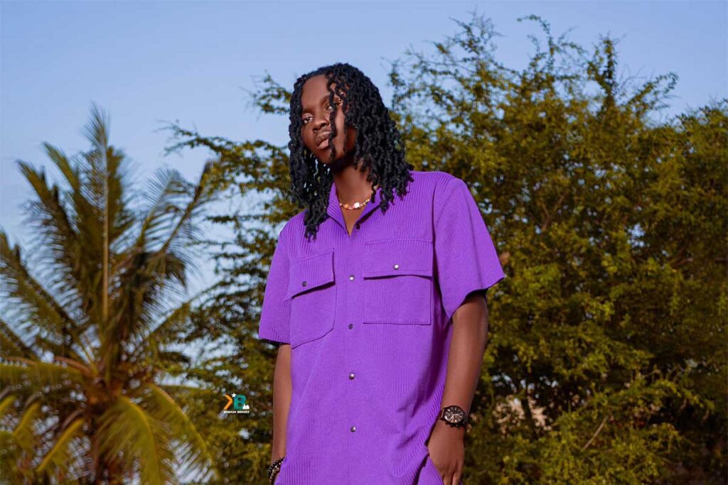 L'artiste chanteur Black-T