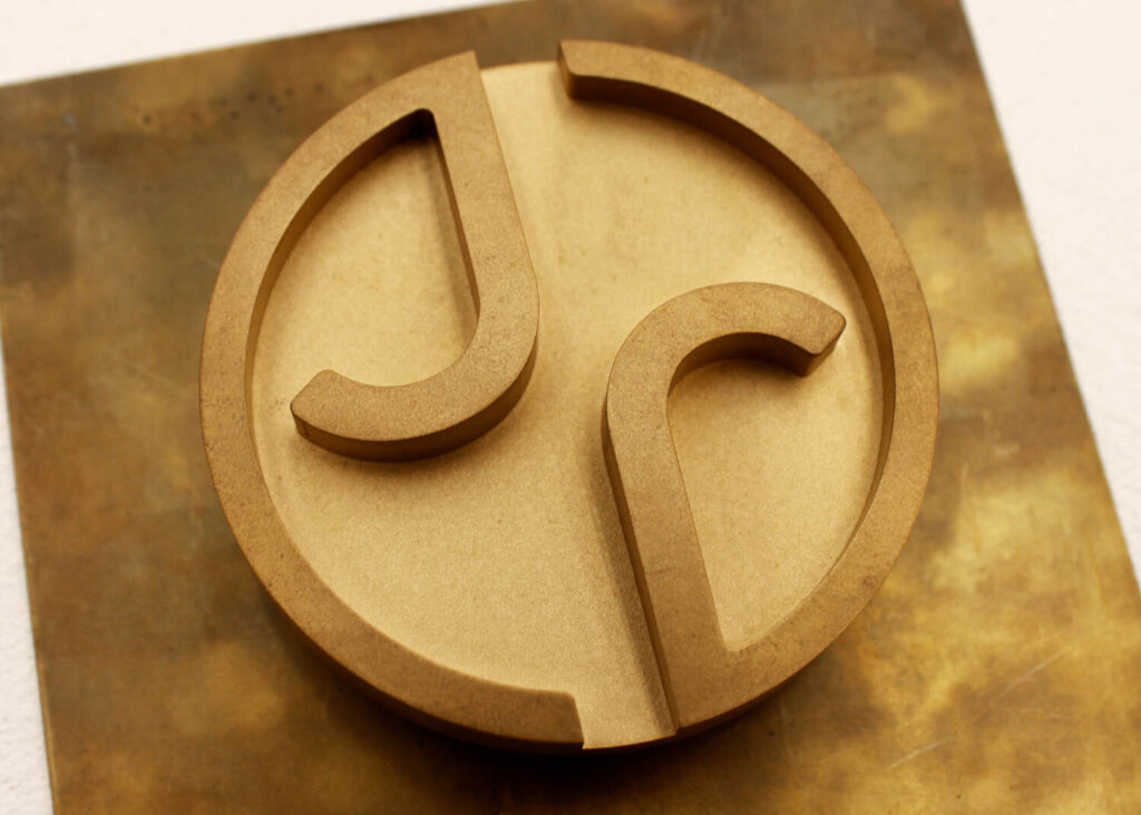 Monogramme rebranding jaguar